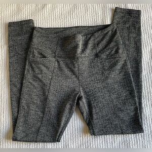 Athleta herringbone leggings, size M